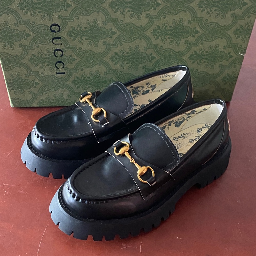 Women's Gucci Black Leather Platform Loafers with Horsebit Detail 🥿